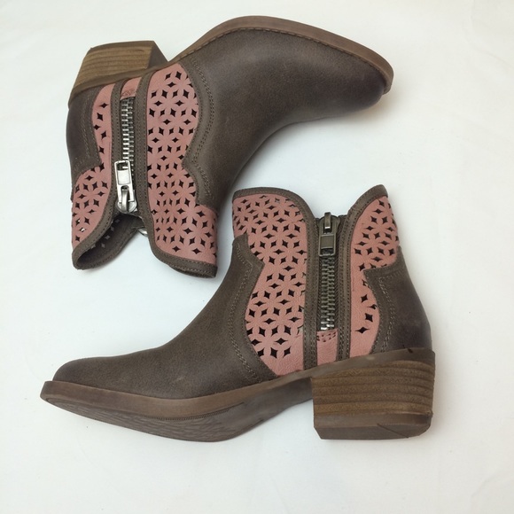 Not rated Emily Taupe Ankle Booties - Picture 5 of 13